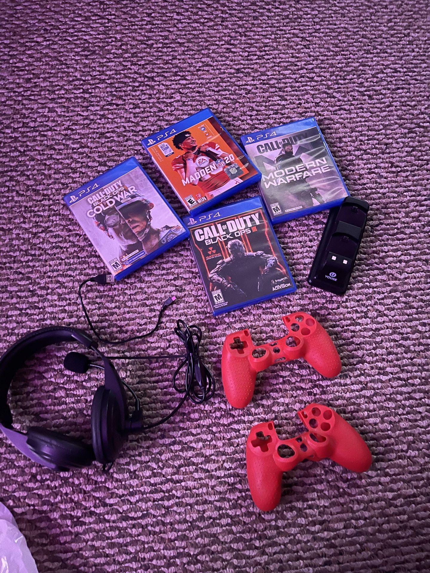 PS4 games With Headset And Charger
