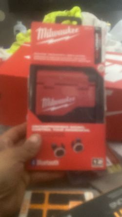 Milwaukee Earbuds