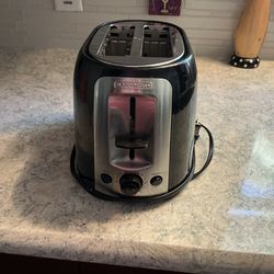 BLACK+DECKER 2-Slice Extra Wide Slot Toaster.\