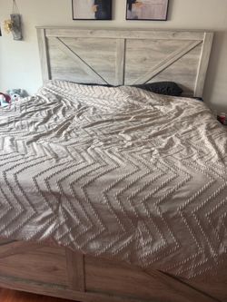 USED 4pc King bed set