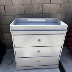3 Cabinet Dresser with Changing Table