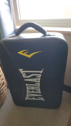 Everlast Thai Kick Pad – Lightly Used