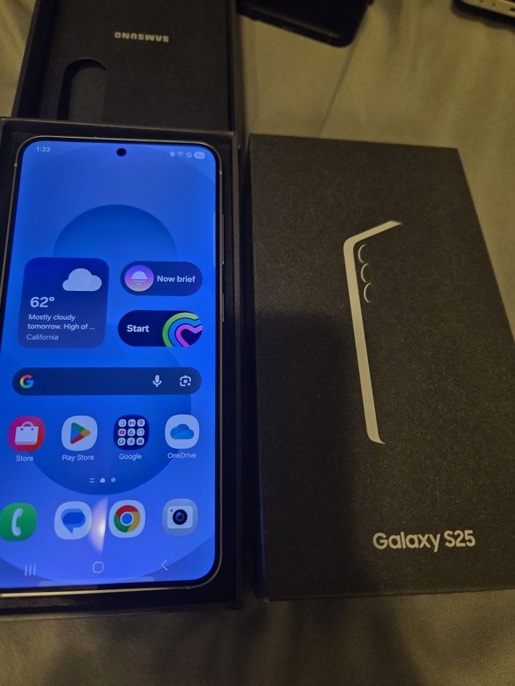 New Samsung Galaxy S25 Unlocked 128GB Clean IMEI Icyblue