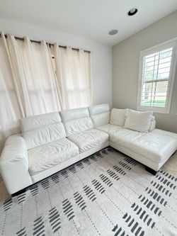 Z Gallery Gallerie White Leather Sofa right facing sectional