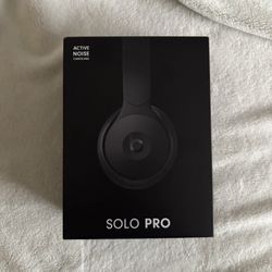 Beats Solo Pro - Wireless Headphones