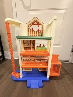 Bluey Hammer Barn Shopping