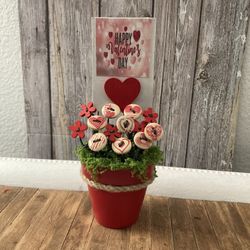 Small Valentines Day Button Bouquet 
