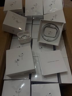 Apple AirPods Pro in Box