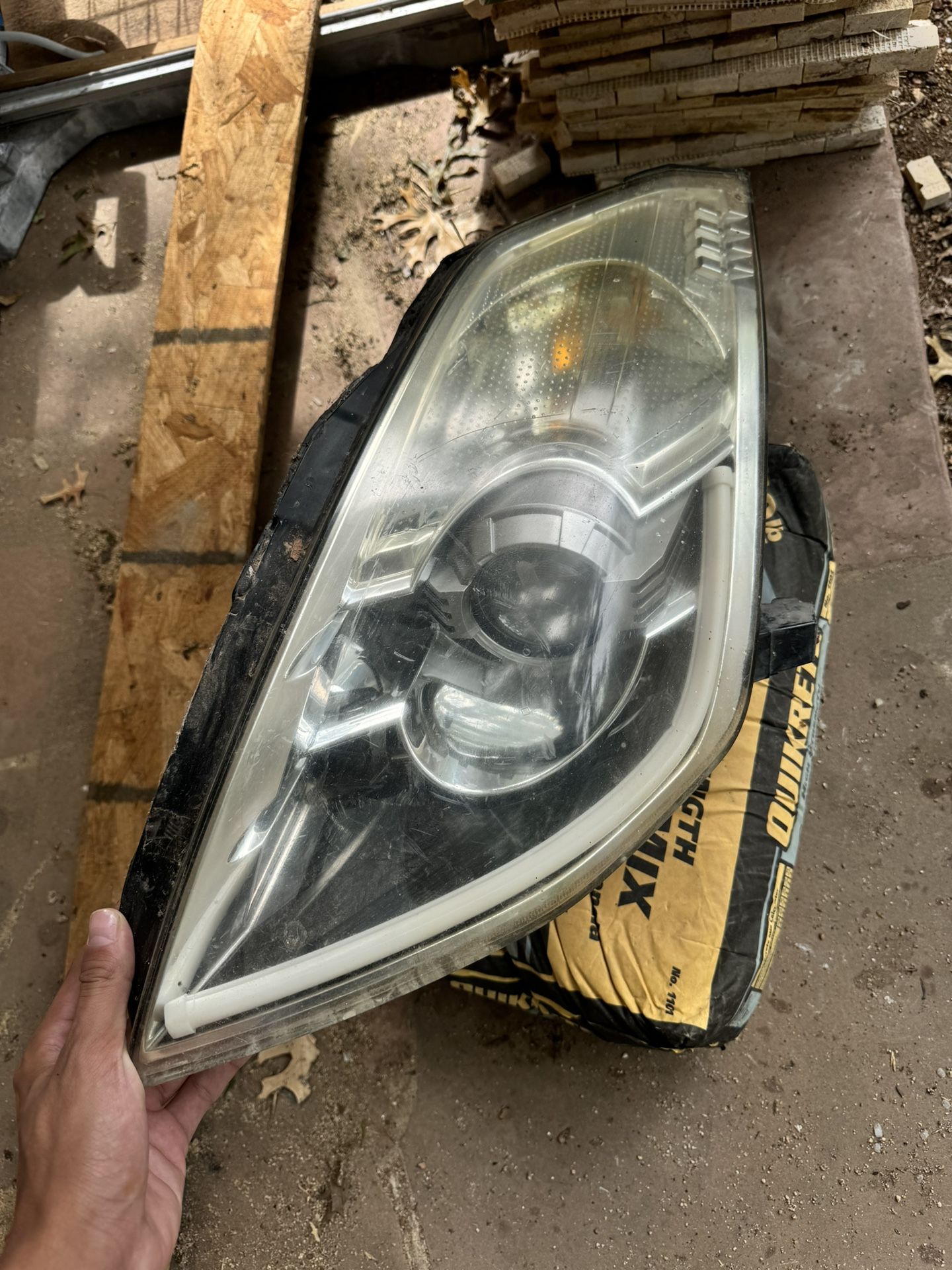350z Drivers Side Headlight