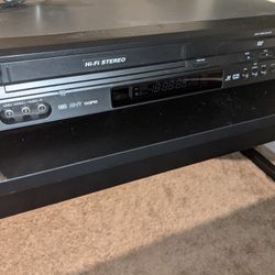 JVC HRXVC26U Progressive-Scan DVD/VCR コンボ ブラック