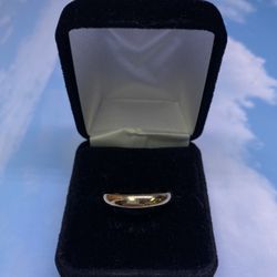 14K Wedding Band 