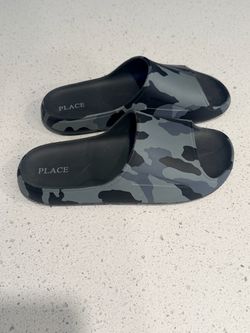 Children’s place camo slides