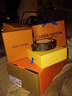 Louis Vuitton belt