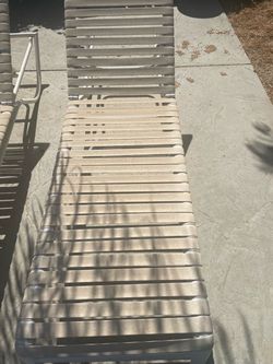 Patio lounge chair