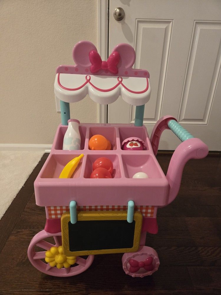 Minnie Mouse Farmer's Market Cart