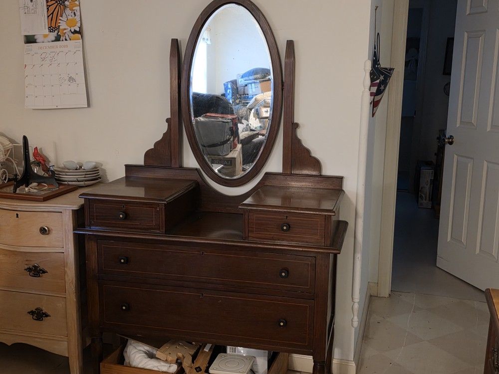 Vintage Wooden Dresser Wirh Mirror