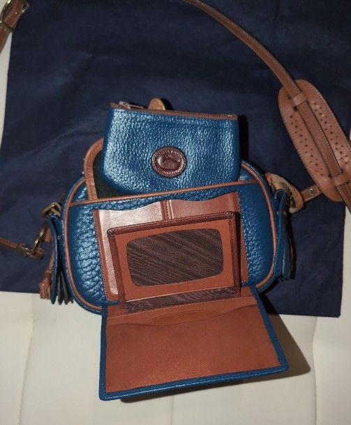 "Dooney & Bourke" Blue "Small Kilty w/all Original Accessories