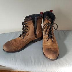 Clarks Boots Size 9.5