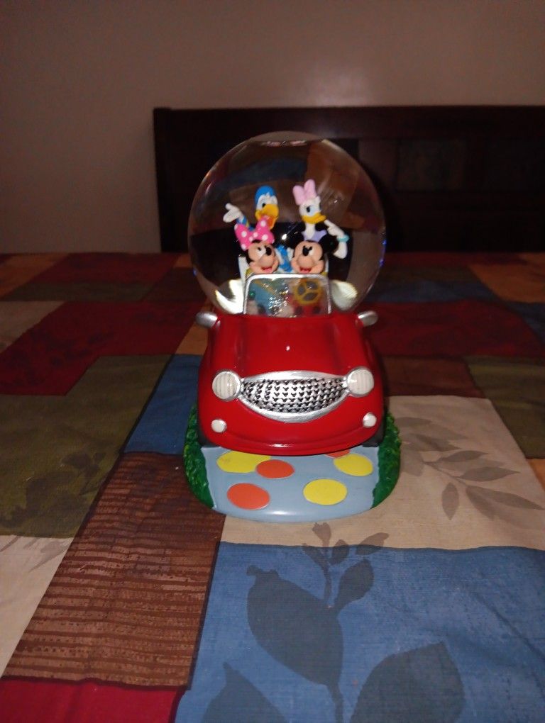 Disney Mickey Mouse Clubhouse Snow Globe **VINTAGE**