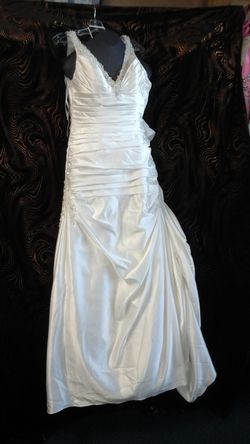 Tank shoulders wedding gown