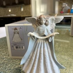Lladro Angel Navidad Cantante Tree Topper#05875