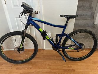 GT Verb Sport Mountain Bike Large frame 27.5”