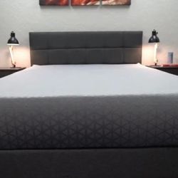 Zoma Sleep Hybrid California King Mattress - LIKE NEW 