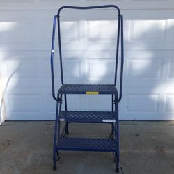 3 Step Lock-N-Stock Ladder