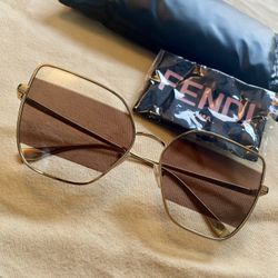 NWOT Fendi Cat Eye Sunglasses for Sale in Elk Grove, CA  display picture 1