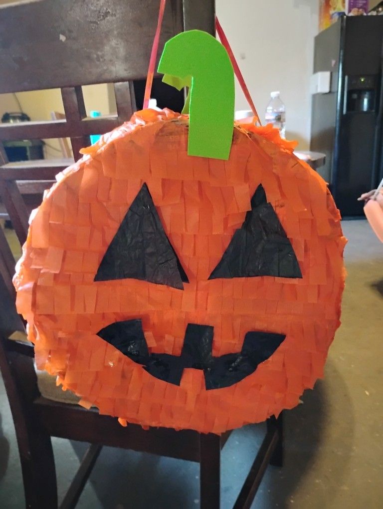 Mini Piñata De Halloween