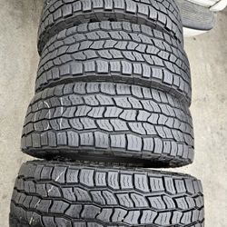 265/70/17 Cooper vendo un set de llantas usadas excelente condiciones de vida las 4 ✅🤩I am selling a set of used tires, all 4 in excellent living con