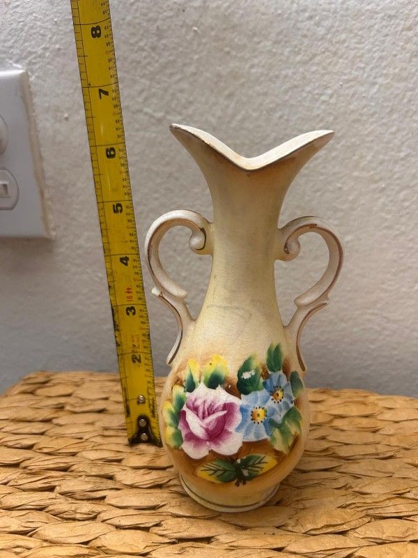 JARRONES ANTIGUOS DE PORCELANA FILETEADA DIFERENTES MODELOS C/U
