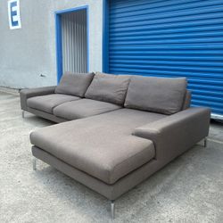 Dark Gray Sectional Couch 🛻 Delivery Available🛻