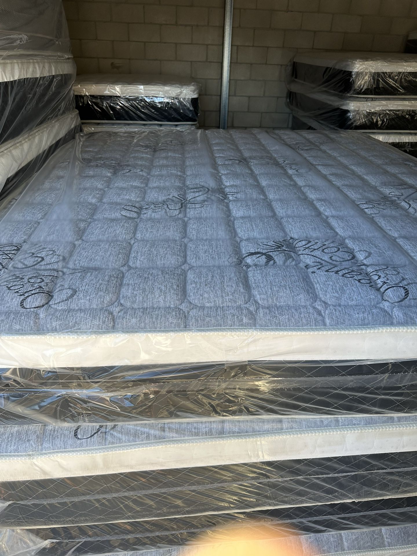 Brand New KING 14” inches thick PILLOW TOP just the MATTRESS Free Delivery All Sizes Available todos los tamanos disposables