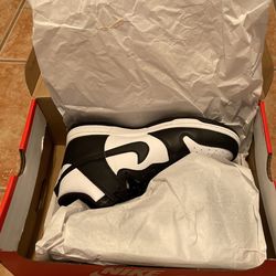 Wmns Nike Dunk High Pandas