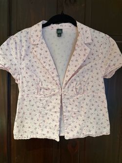 Wild Fable top