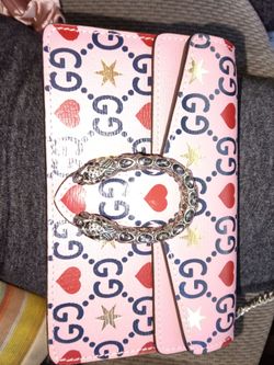 Gucci handbag  $900 good deal
