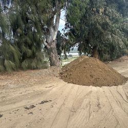 Free Dirt    Free Delivery 