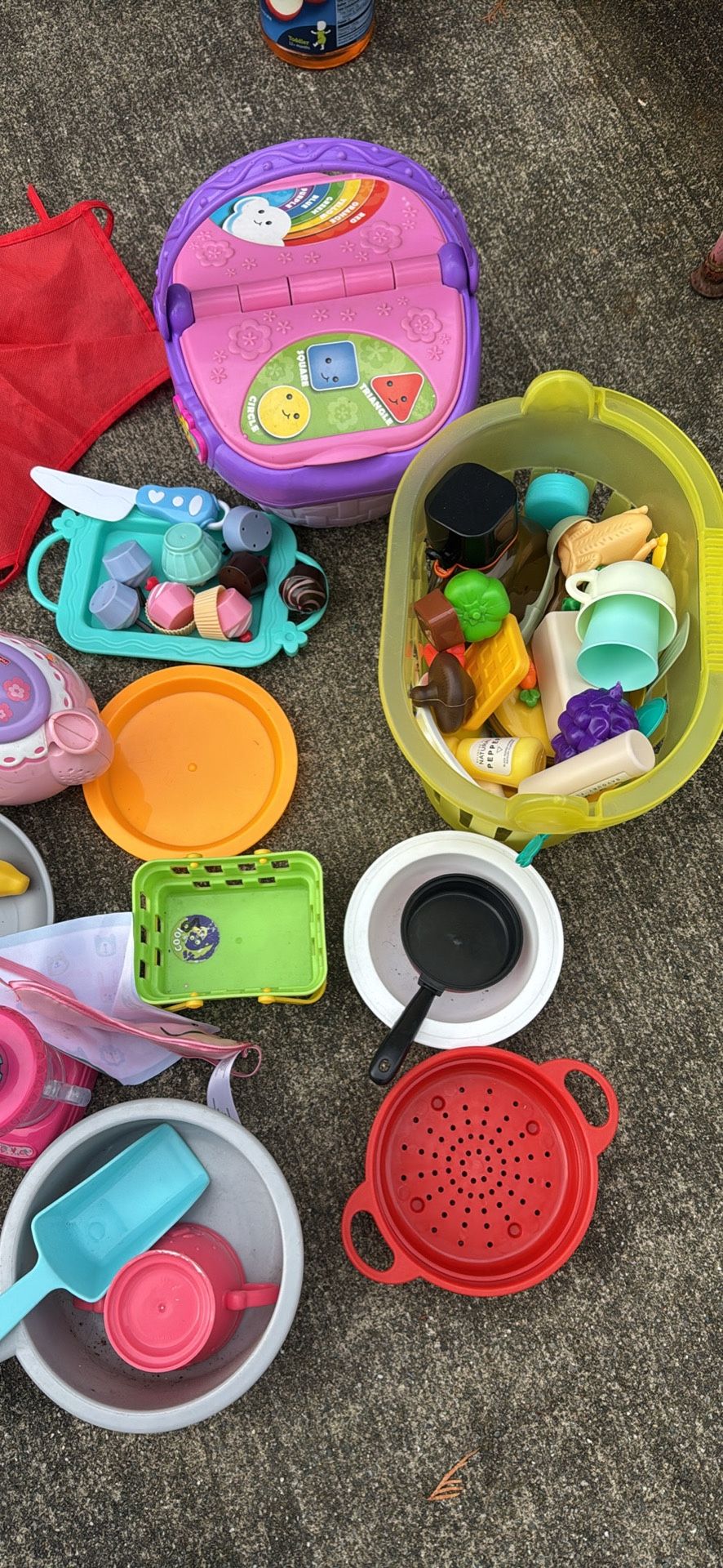 Kids Pretending Toys And Apron