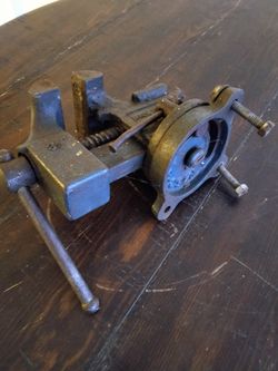Very Nice Very Heavy Duty Made In USA 3 1/2 In Vise