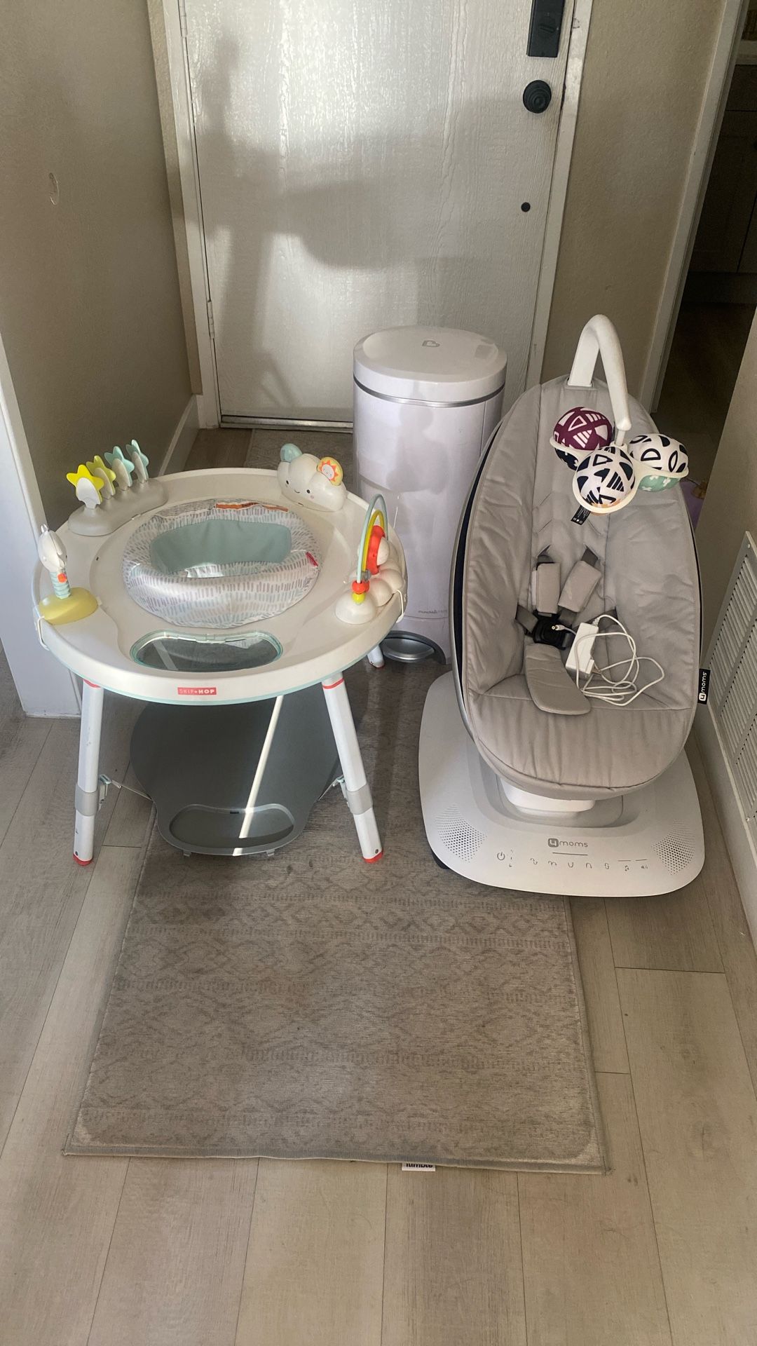 4Moms/Skip Hop/Diaper Bin