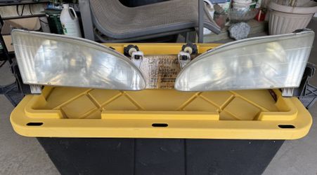 1998 /1999 / 2000 Genuine Toyota Corolla Original Headlights