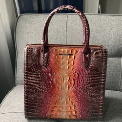 Womens Brahmin Hand Bag (used)