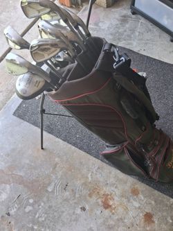16 Piece Set of Junior Tour Golf Clubs Set w/Bag