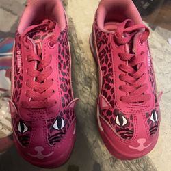 Girl Puma Shoe 10.5