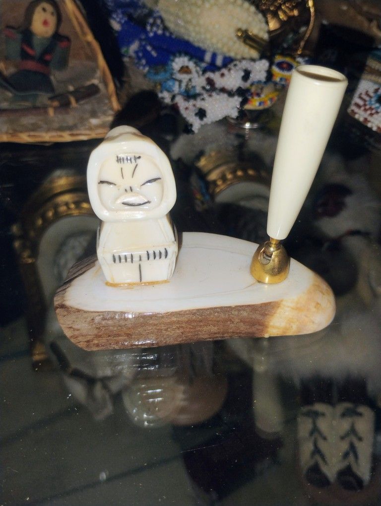 Very Rare Ivory Eskimo Pen Holder