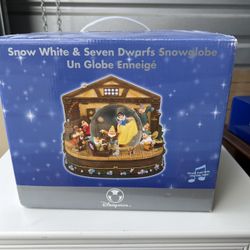 Disney Store Donald’s Teacup Ride Musical Snowglobe – NEW in Box – Originally $78