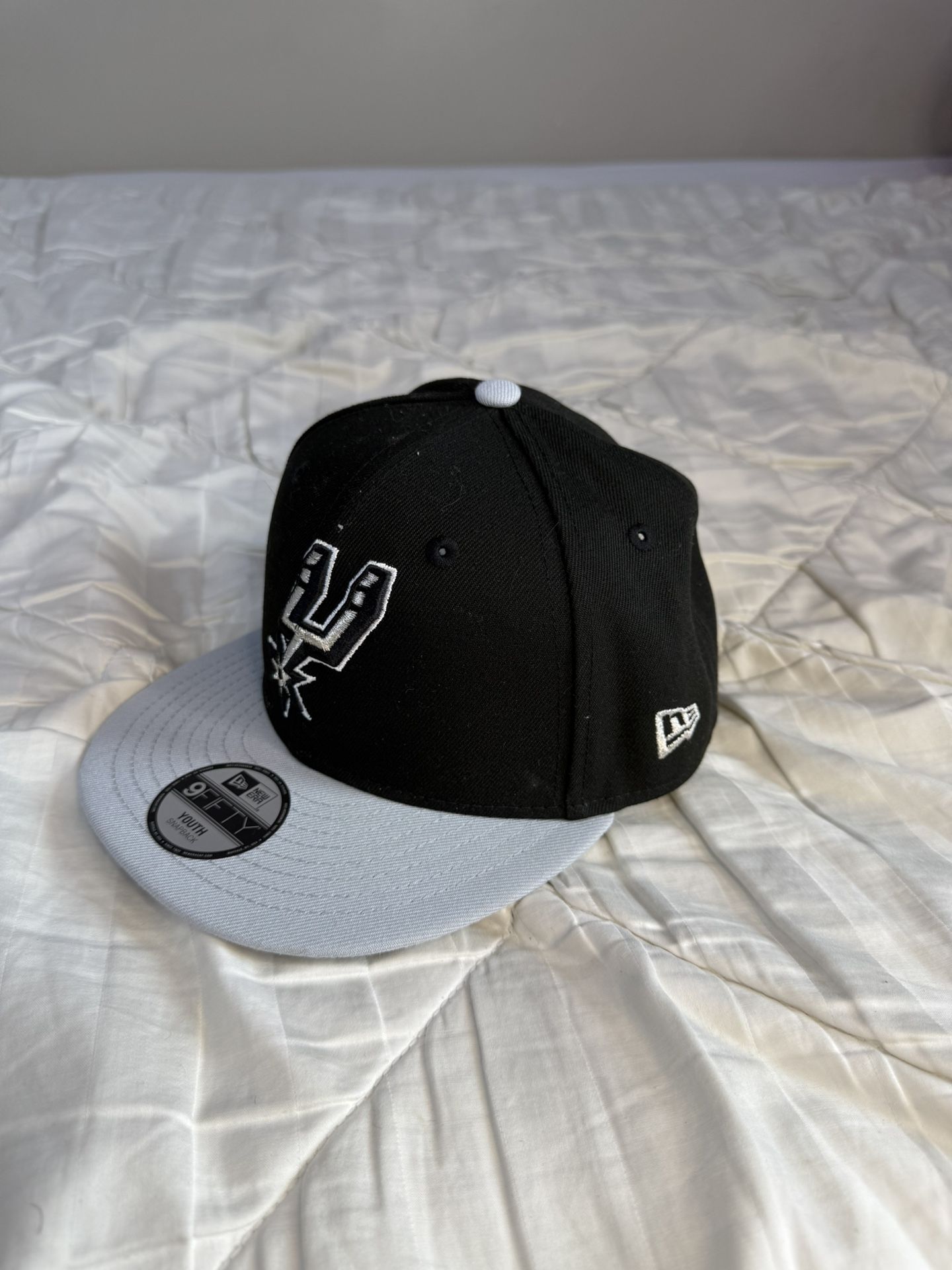 San Antonio Spurs Youth Fan Hat- Used Once