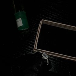 VVS moissanite Ring (send Best Offers)