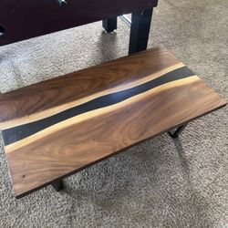 Beautiful Coffee End Table From Worlds Market 24” W 44” L x 16” Tall